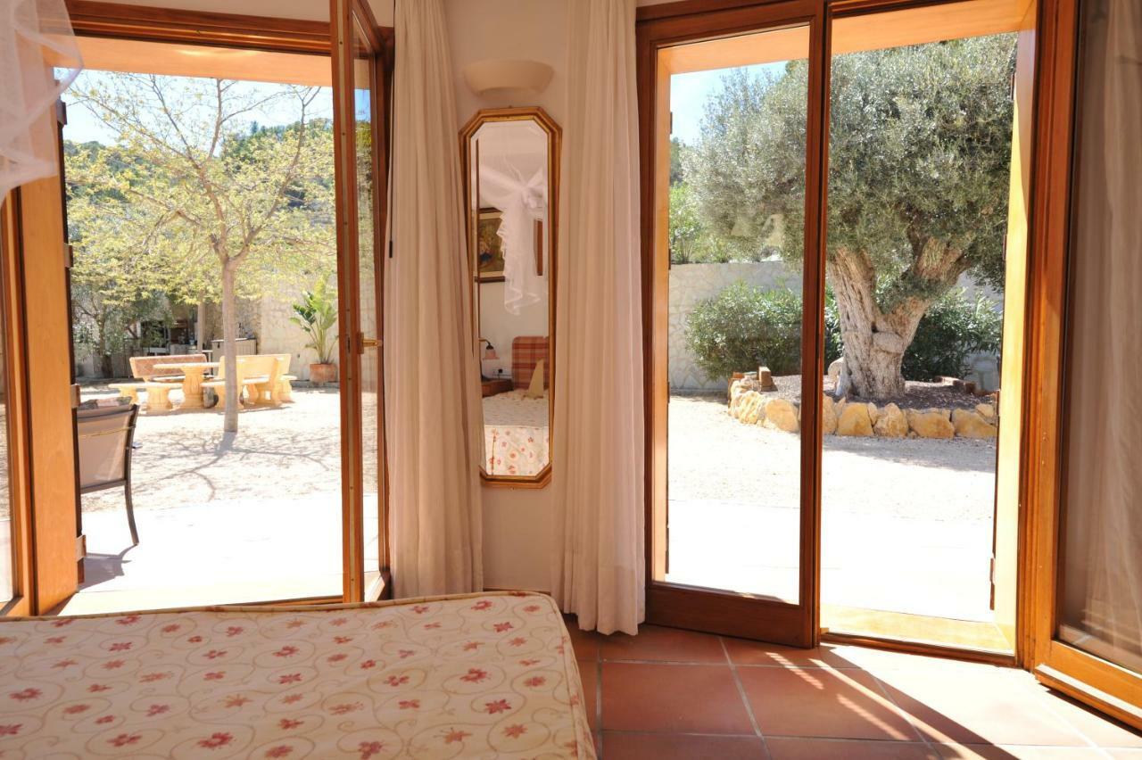 Finca El Almendral Relleu ภายนอก รูปภาพ